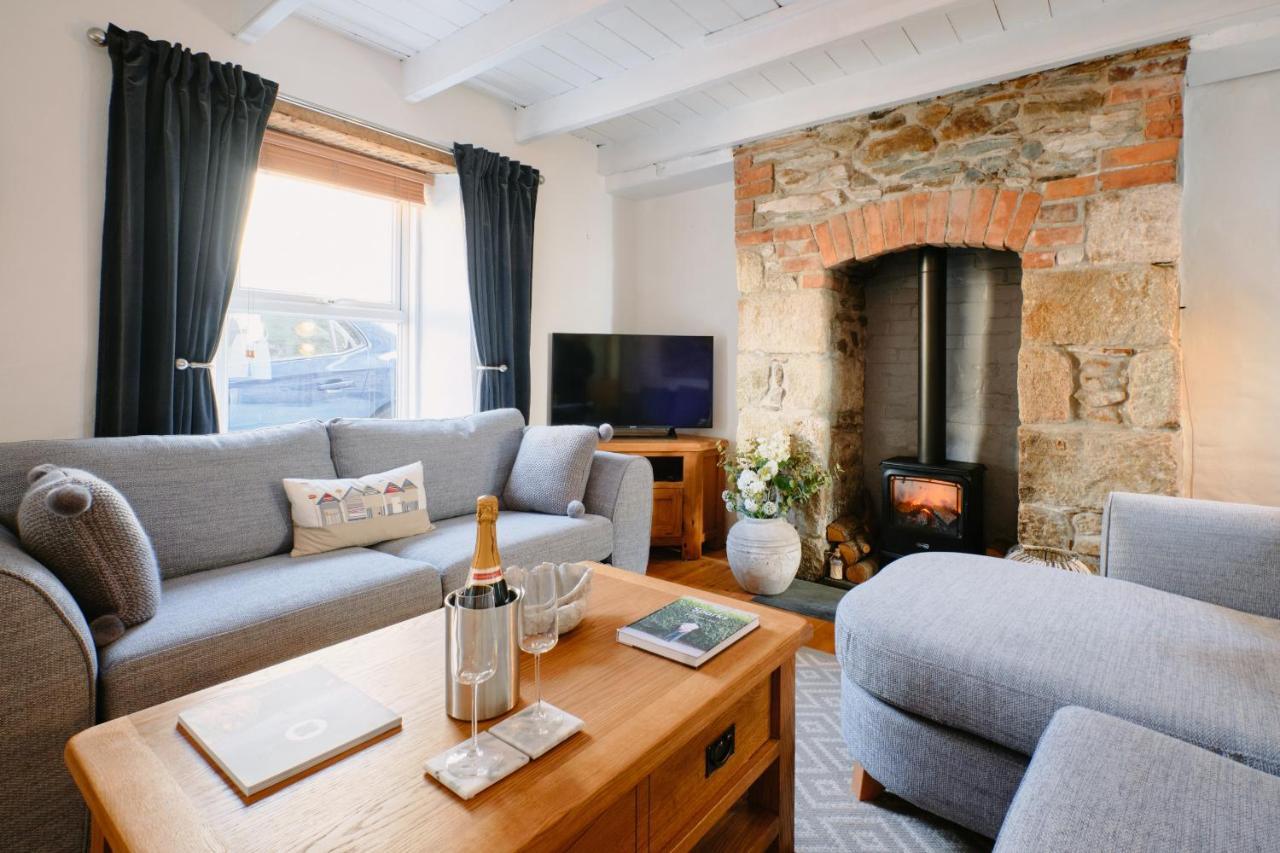Finest Retreats - Scallop Cottage Porthleven Exterior photo